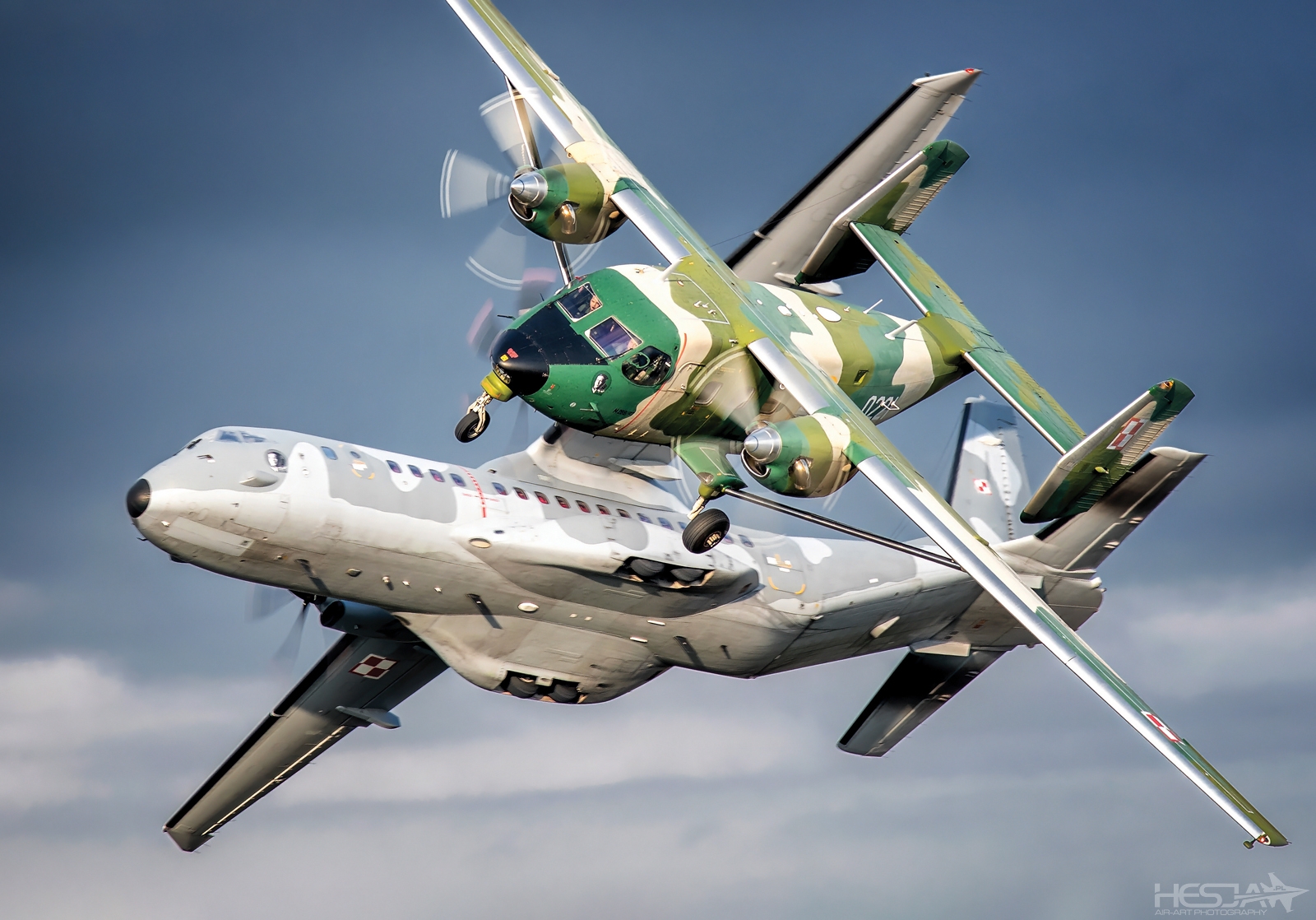 Wrzesień/September 07.10.2021. Polish Air Force EADS CASA C-295M and PZL M28 Bryza from 8th Airlift Base in Kraków. Nikon D850. AF-S Nikkor 24-120 mm f/4G ED VR (120mm 1/250 f/5 ISO 64).